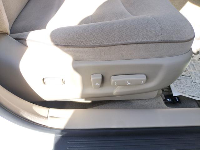 マークII グランデ　ＥＴＣ　ナビ　アルミホイール　オートライト　ＡＴ　キーレスエントリー　電動格納ミラー　パワーシート　ＣＤ　衝突安全ボディ　ＡＢＳ　ＥＳＣ　エアコン　パワーステアリング　パワーウィンドウ（47枚目）