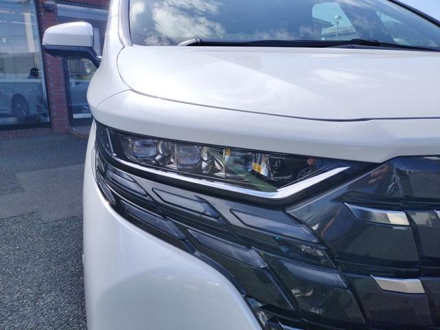 アルファード Ｚ　登録済み未使用車　モデリスタエアロ　左右独立ムーンルーフ　　フリップダウンモニター　カラーヘッドアップディスプレイ　全周囲カメラ　ナビ　ＴＶ　クリアランスソナー　レーンアシスト　パークアシスト（21枚目）