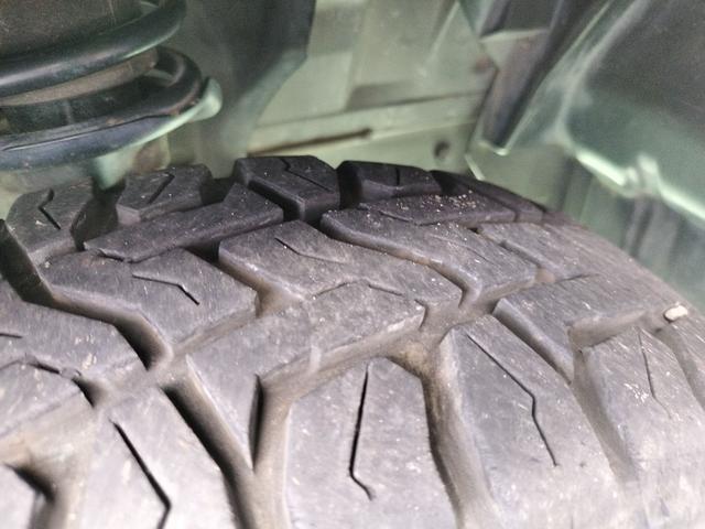 ミニキャブトラック 黒トラ　４ＷＤ　ＭＴ　ＥＴＣ　ＴＶ　キーレスエントリー　アルミホイール　エアコン（15枚目）
