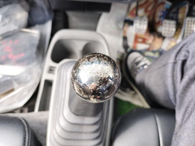 ミニキャブトラック 黒トラ　４ＷＤ　ＭＴ　ＥＴＣ　ＴＶ　キーレスエントリー　アルミホイール　エアコン（38枚目）