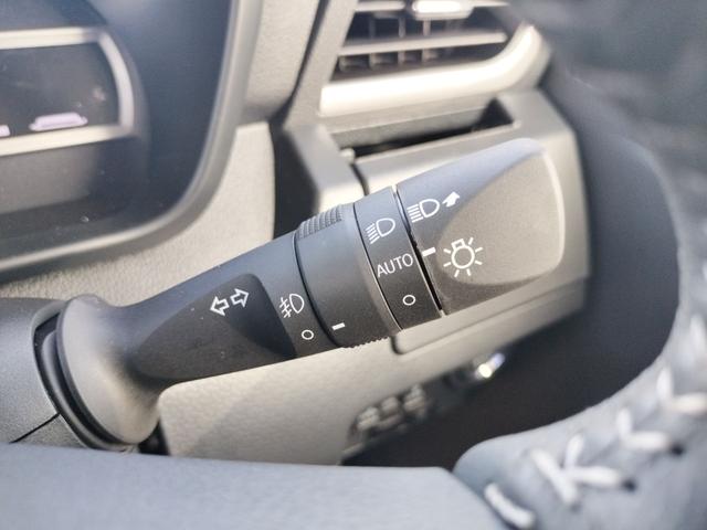 ルーミー カスタムＧ－Ｔ　登録済み未使用車　全周囲カメラ　ＴＶ　両側電動スライドドア　クリアランスソナー　オートクルーズコントロール　衝突被害軽減システム　アルミホイール　オートライト　ＬＥＤヘッドランプ　スマートキー（34枚目）