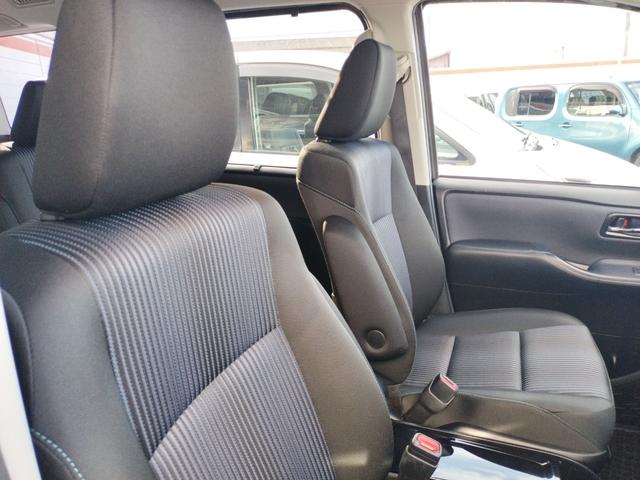 ヴォクシー ＺＳ　煌　ＥＴＣ　バックカメラ　ナビ　ＴＶ　レーンアシスト　衝突被害軽減システム　両側電動スライドドア　オートマチックハイビーム　オートライト　ＬＥＤヘッドランプ　スマートキー　アイドリングストップ（42枚目）