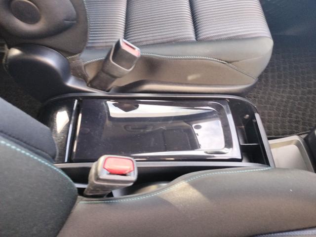 ヴォクシー ＺＳ　煌　ＥＴＣ　バックカメラ　ナビ　ＴＶ　レーンアシスト　衝突被害軽減システム　両側電動スライドドア　オートマチックハイビーム　オートライト　ＬＥＤヘッドランプ　スマートキー　アイドリングストップ（45枚目）