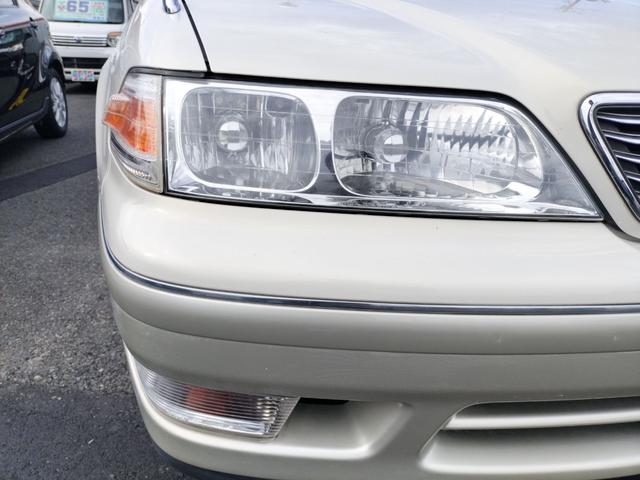 マークII グランデＦｏｕｒ　４ＷＤ　ナビ　オートライト　ＡＴ　キーレスエントリー　パワーシート　ＣＤ　カセット　衝突安全ボディ　ＡＢＳ　エアコン　パワーステアリング　パワーウィンドウ（23枚目）