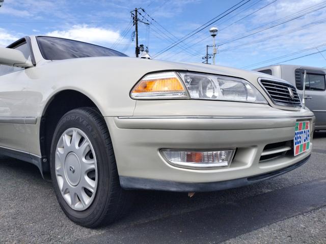 マークII グランデＦｏｕｒ　４ＷＤ　ナビ　オートライト　ＡＴ　キーレスエントリー　パワーシート　ＣＤ　カセット　衝突安全ボディ　ＡＢＳ　エアコン　パワーステアリング　パワーウィンドウ（26枚目）