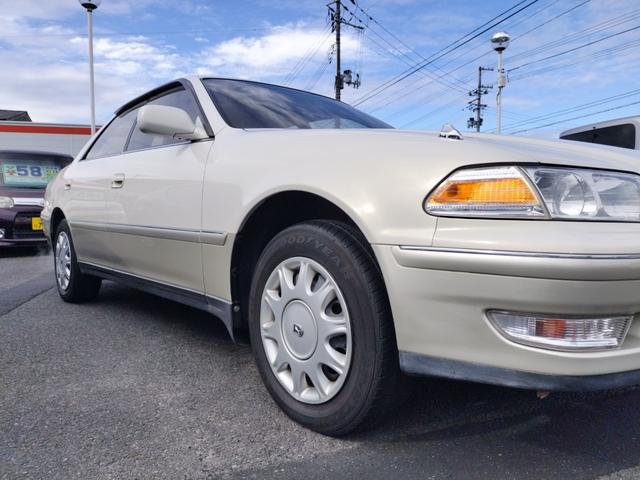 マークII グランデＦｏｕｒ　４ＷＤ　ナビ　オートライト　ＡＴ　キーレスエントリー　パワーシート　ＣＤ　カセット　衝突安全ボディ　ＡＢＳ　エアコン　パワーステアリング　パワーウィンドウ（31枚目）