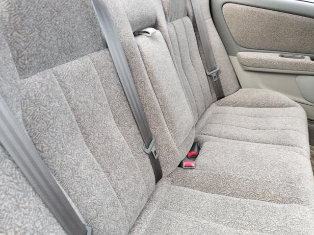 マークII グランデＦｏｕｒ　４ＷＤ　ナビ　オートライト　ＡＴ　キーレスエントリー　パワーシート　ＣＤ　カセット　衝突安全ボディ　ＡＢＳ　エアコン　パワーステアリング　パワーウィンドウ（46枚目）