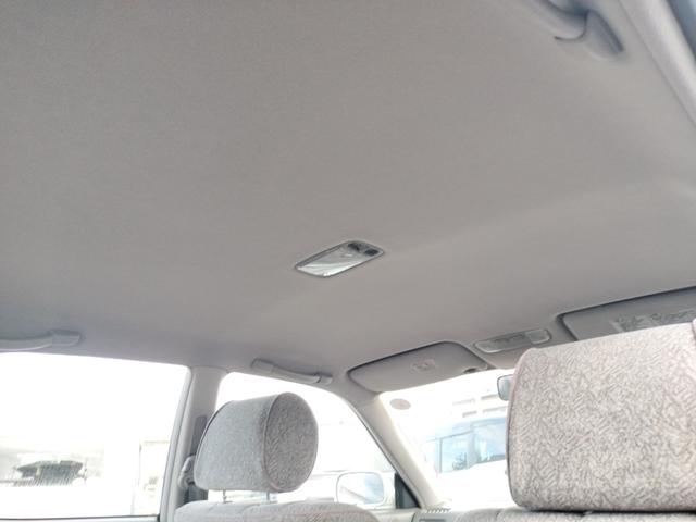 マークII グランデＦｏｕｒ　４ＷＤ　ナビ　オートライト　ＡＴ　キーレスエントリー　パワーシート　ＣＤ　カセット　衝突安全ボディ　ＡＢＳ　エアコン　パワーステアリング　パワーウィンドウ（48枚目）