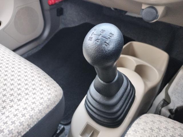 アルト Ｆ　ＥＴＣ　ナビ　ＴＶ　キーレスエントリー　ＭＴ　盗難防止システム　ＣＤ　ミュージックプレイヤー接続可　アルミホイール　衝突安全ボディ　エアコン　パワーステアリング　パワーウィンドウ（39枚目）