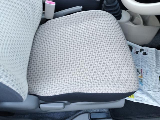 アルト Ｆ　ＥＴＣ　ナビ　ＴＶ　キーレスエントリー　ＭＴ　盗難防止システム　ＣＤ　ミュージックプレイヤー接続可　アルミホイール　衝突安全ボディ　エアコン　パワーステアリング　パワーウィンドウ（43枚目）