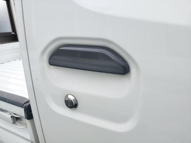 クリッパートラック 　ワンオーナー　ＭＴ　パワーステアリング　運転席エアバッグ（12枚目）