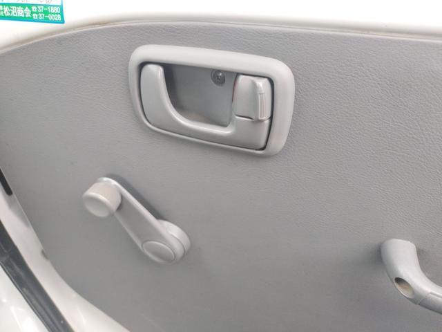 クリッパートラック 　ワンオーナー　ＭＴ　パワーステアリング　運転席エアバッグ（22枚目）