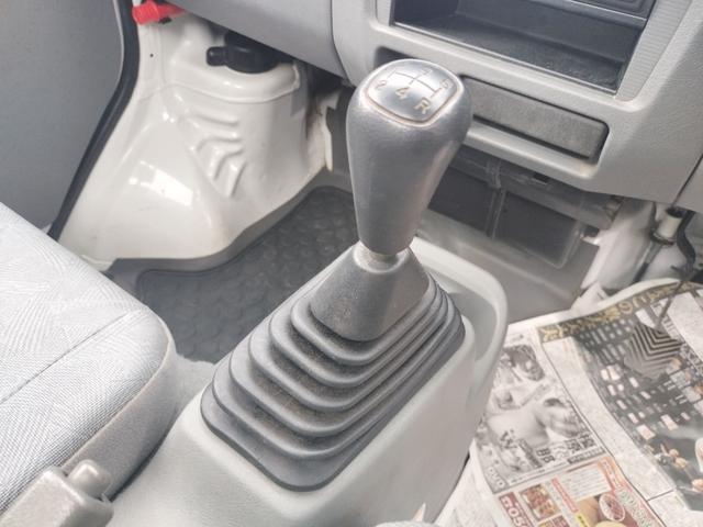 クリッパートラック 　ワンオーナー　ＭＴ　パワーステアリング　運転席エアバッグ（27枚目）