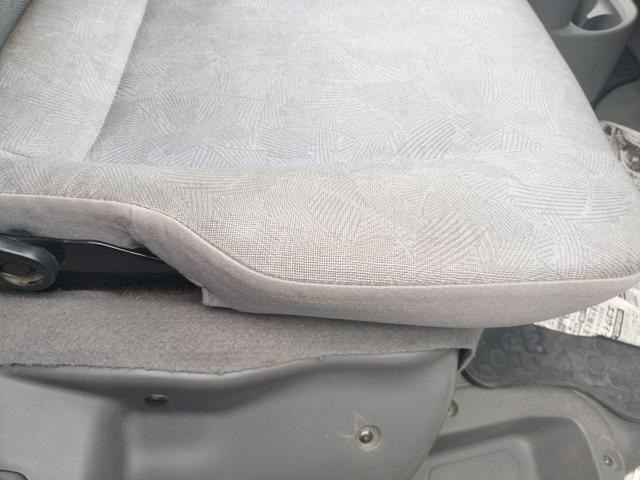 クリッパートラック 　ワンオーナー　ＭＴ　パワーステアリング　運転席エアバッグ（32枚目）