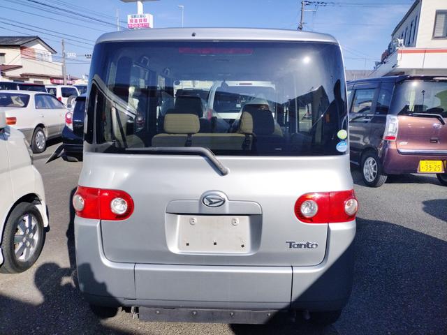 タント 福祉車輌 HID キーレスエントリー 電動格納ミラー AT 盗難防止システム ABS CD 衝突安全ボディ エアコン パワーウィンドウ(17枚目)