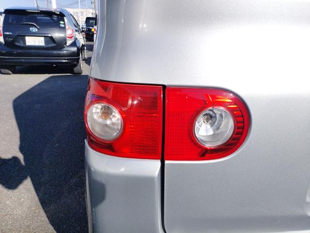 タント 福祉車輌 HID キーレスエントリー 電動格納ミラー AT 盗難防止システム ABS CD 衝突安全ボディ エアコン パワーウィンドウ(32枚目)