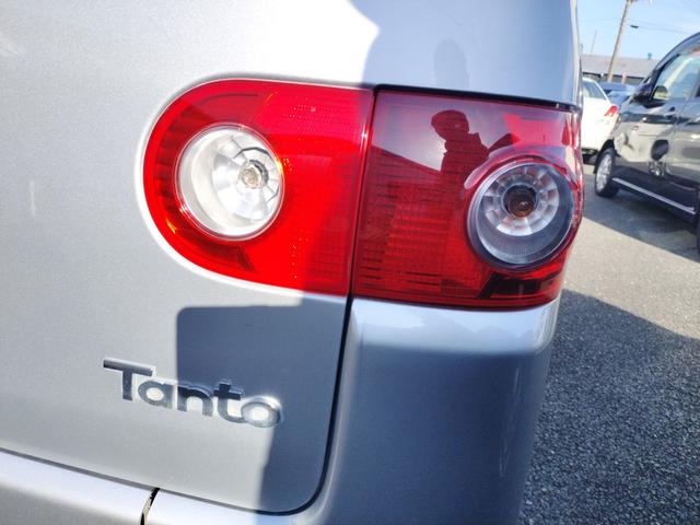 タント 福祉車輌 HID キーレスエントリー 電動格納ミラー AT 盗難防止システム ABS CD 衝突安全ボディ エアコン パワーウィンドウ(35枚目)