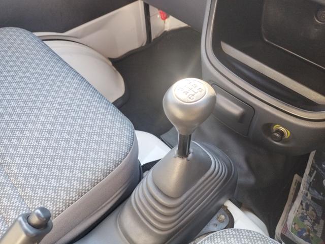 ハイゼットトラック エアコン・パワステスペシャルＶＳ　４ＷＤ　ＭＴ　アルミホイール　エアコン　パワーステアリング　ルーフレール（29枚目）