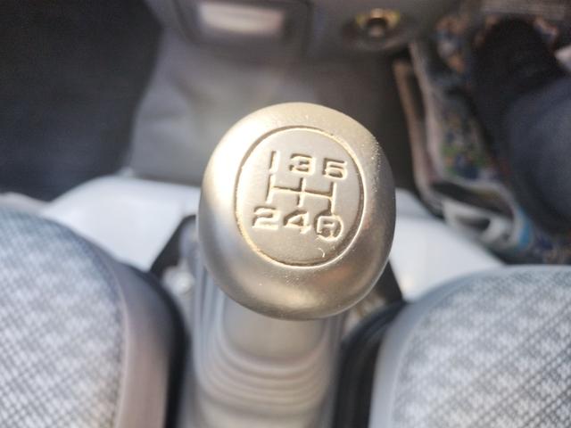 ハイゼットトラック エアコン・パワステスペシャルＶＳ　４ＷＤ　ＭＴ　アルミホイール　エアコン　パワーステアリング　ルーフレール（30枚目）