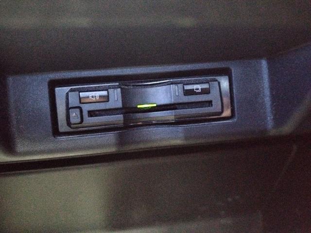 ハリアー エレガンス　ＧＲスポーツ　ＥＴＣ　バックカメラ　オートクルーズコントロール　パワーシート　衝突被害軽減システム　エアロ　ナビ　ＴＶ　オートマチックハイビーム　オートライト　ＬＥＤヘッドランプ　アルミホイール　スマートキー（4枚目）