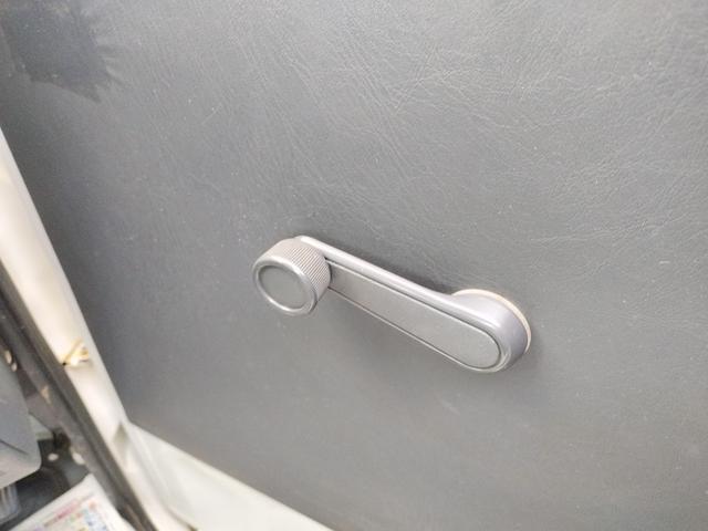 ハイゼットトラック 4WD 軽トラック MT エアコン パワーステアリング(27枚目)