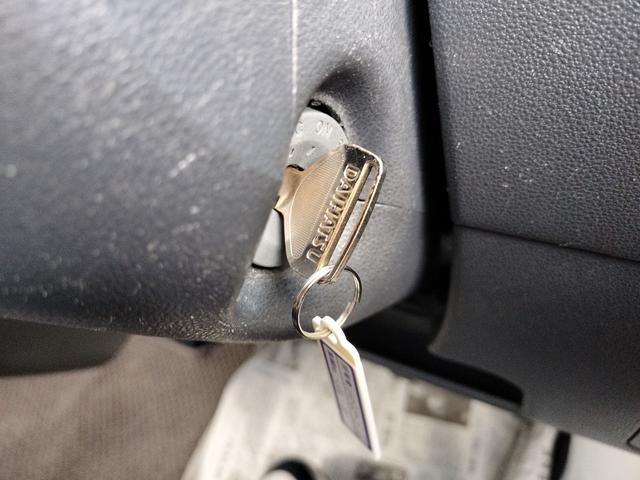 ハイゼットカーゴ スペシャルクリーン　ＡＴ　両側スライドドア　エアコン　パワーステアリング　運転席エアバッグ　助手席エアバッグ（7枚目）