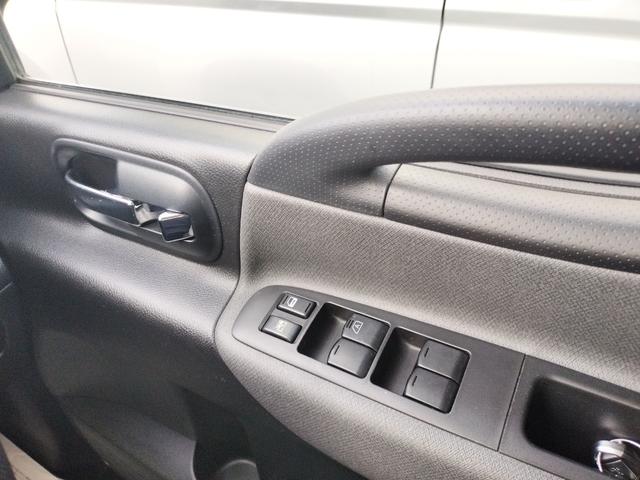 セレナ ハイウェイスター ETC バックカメラ ナビ TV 両側スライド・片側電動 オートライト HID スマートキー 電動格納ミラー CVT アルミホイール CD 盗難防止システム 衝突安全ボディ ABS エアコン(9枚目)