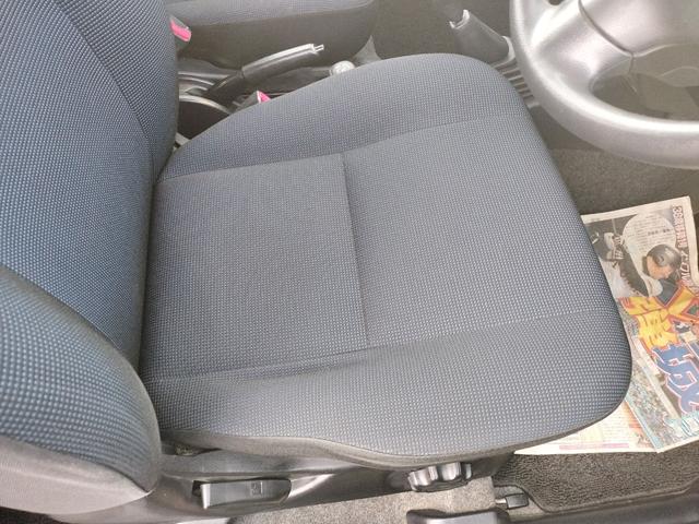 キックス ＲＸ　４ＷＤ　キーレスエントリー　電動格納ミラー　シートヒーター　ＭＴ　盗難防止システム　ＡＢＳ　ＣＤ　ＭＤ　アルミホイール　衝突安全ボディ　エアコン　パワーステアリング　パワーウィンドウ（52枚目）