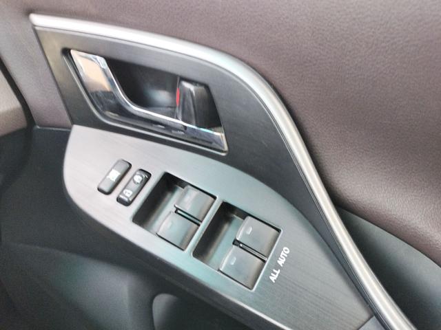 マークＸジオ ２４０Ｆ　ワンオーナー　ＥＴＣ　バックカメラ　ナビ　ＴＶ　オートライト　ＨＩＤ　スマートキー　電動格納ミラー　フルフラット　ＣＶＴ　アルミホイール　ミュージックプレイヤー接続可　盗難防止システム　衝突安全ボディ（44枚目）