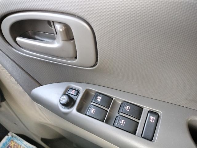 タント Ｘ　電動スライドドア　スマートキー　電動格納ミラー　ベンチシート　ＣＶＴ　盗難防止システム　ＡＢＳ　ＣＤ　衝突安全ボディ　エアコン　パワーステアリング　パワーウィンドウ（11枚目）