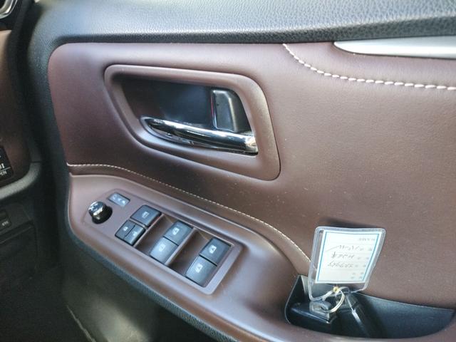 エスクァイア ハイブリッドＧｉ　ＥＴＣ　バックカメラ　ナビ　ＴＶ　クリアランスソナー　オートクルーズコントロール　両側電動スライドドア　オートライト　ＬＥＤヘッドランプ　スマートキー　アイドリングストップ　電動格納ミラー（10枚目）