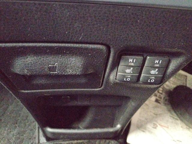 エスクァイア ハイブリッドＧｉ　ＥＴＣ　バックカメラ　ナビ　ＴＶ　クリアランスソナー　オートクルーズコントロール　両側電動スライドドア　オートライト　ＬＥＤヘッドランプ　スマートキー　アイドリングストップ　電動格納ミラー（11枚目）