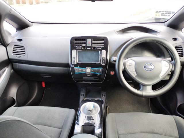 毎回座るフロントシート。運転席は必ず使用する部分ですので、座り心地が重要です！