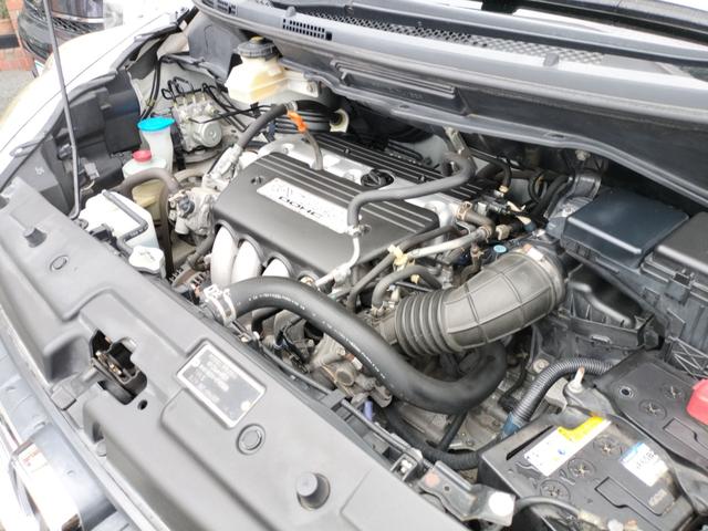 ステップワゴン スパーダＳ　バックカメラ　ナビ　ＴＶ　両側電動スライドドア　ＨＩＤ　スマートキー　後席モニター　３列シート　ウォークスルー　ＡＴ　アルミホイール　ＣＤ　盗難防止システム　衝突安全ボディ　ＡＢＳ　エアコン（21枚目）