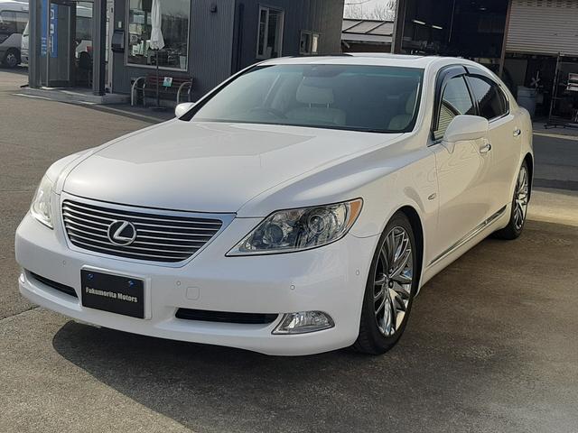 ＬＳ ＬＳ４６０　バージョンＳ　Ｉパッケージ　本革シート　サンルーフ　純正１９インチＡＷ　ステアリングヒーター　ムーンルーフ　エアーシートバックモニタ　パワートランクリッド　純正ＥＧスターター　ビルトインＥＴＣ（2枚目）