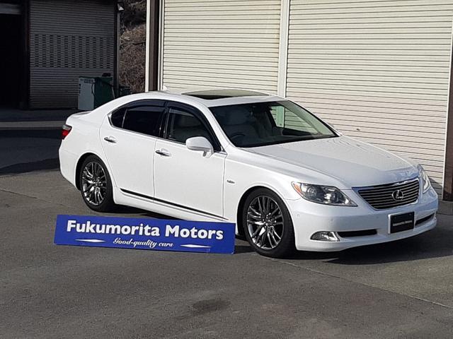 ＬＳ ＬＳ４６０　バージョンＳ　Ｉパッケージ　本革シート　サンルーフ　純正１９インチＡＷ　ステアリングヒーター　ムーンルーフ　エアーシートバックモニタ　パワートランクリッド　純正ＥＧスターター　ビルトインＥＴＣ（3枚目）