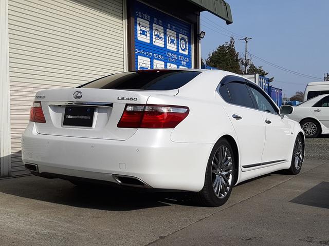 ＬＳ ＬＳ４６０　バージョンＳ　Ｉパッケージ　本革シート　サンルーフ　純正１９インチＡＷ　ステアリングヒーター　ムーンルーフ　エアーシートバックモニタ　パワートランクリッド　純正ＥＧスターター　ビルトインＥＴＣ（9枚目）