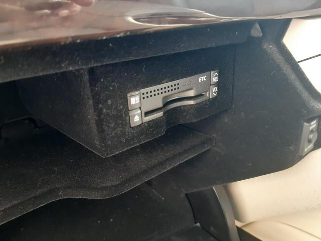 ＬＳ ＬＳ４６０　バージョンＳ　Ｉパッケージ　本革シート　サンルーフ　純正１９インチＡＷ　ステアリングヒーター　ムーンルーフ　エアーシートバックモニタ　パワートランクリッド　純正ＥＧスターター　ビルトインＥＴＣ（42枚目）