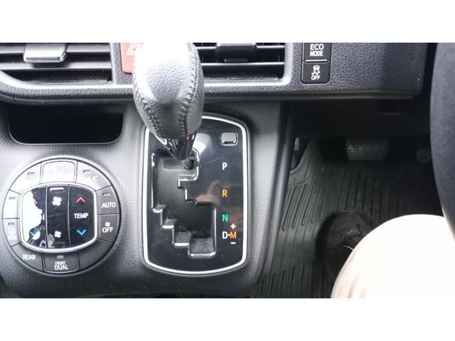 ノア Ｓｉ　４ＷＤ　ＥＴＣ　両側電動スライドドア　エンジンスタータースマートキー　キーレス　純正ナビ　夏・冬タイヤ　フルセグＴＶ　ＣＤ　ＤＶＤ　ＳＤ　Ｂｌｕｅｔｏｏｔｈ　ＦＭ　ＡＭ（13枚目）
