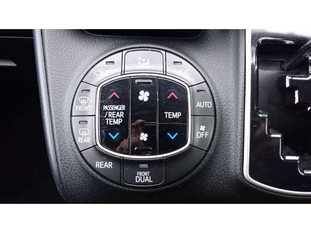 ノア Ｓｉ　４ＷＤ　ＥＴＣ　両側電動スライドドア　エンジンスタータースマートキー　キーレス　純正ナビ　夏・冬タイヤ　フルセグＴＶ　ＣＤ　ＤＶＤ　ＳＤ　Ｂｌｕｅｔｏｏｔｈ　ＦＭ　ＡＭ（14枚目）