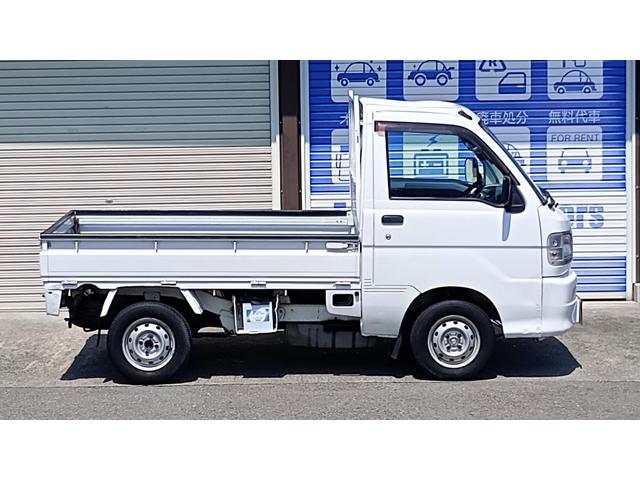 ハイゼットトラック スペシャル　３方開　４ＷＤ　５ＭＴ　ゲートプロテクター　荷台ゴムマット（8枚目）