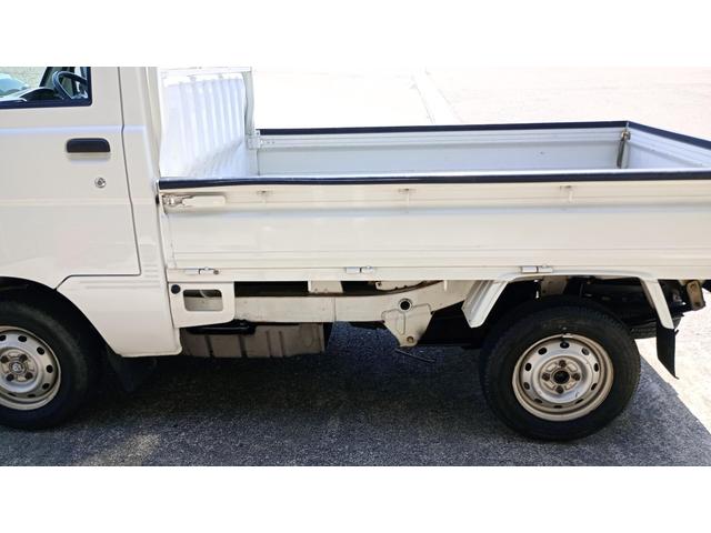 ハイゼットトラック スペシャル　３方開　４ＷＤ　５ＭＴ　ゲートプロテクター　荷台ゴムマット（18枚目）