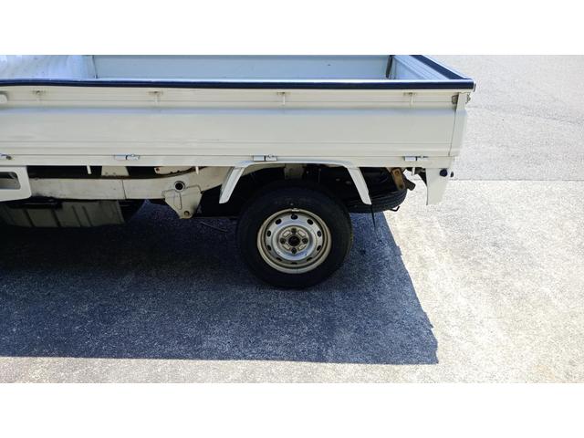 ハイゼットトラック スペシャル　３方開　４ＷＤ　５ＭＴ　ゲートプロテクター　荷台ゴムマット（19枚目）