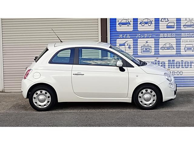５００ ツインエア　スポーツ　５００（チンクエチェント）　ＥＴＣ　バックモニター　ポータブルナビ　純正オーディオＣＤ　ＡＭ／ＦＭ（8枚目）