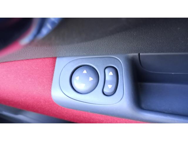 ５００ ツインエア　スポーツ　５００（チンクエチェント）　ＥＴＣ　バックモニター　ポータブルナビ　純正オーディオＣＤ　ＡＭ／ＦＭ（50枚目）