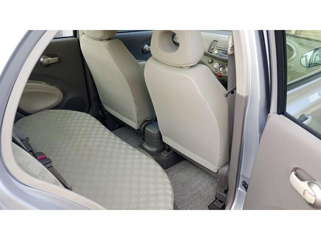 マーチ １４ｃ－ｆｏｕｒ　Ｖセレクション　４ＷＤ　社外アルミ　冬タイヤ付スマートキー　純正オーディオ　ＣＤ　ＡＭ／ＦＭ（13枚目）
