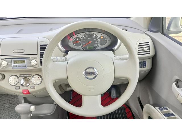 マーチ １４ｃ－ｆｏｕｒ　Ｖセレクション　４ＷＤ　社外アルミ　冬タイヤ付スマートキー　純正オーディオ　ＣＤ　ＡＭ／ＦＭ（16枚目）