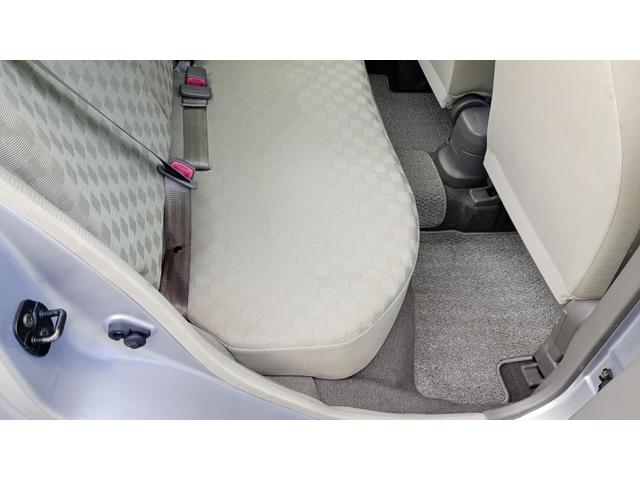 マーチ １４ｃ－ｆｏｕｒ　Ｖセレクション　４ＷＤ　社外アルミ　冬タイヤ付スマートキー　純正オーディオ　ＣＤ　ＡＭ／ＦＭ（43枚目）