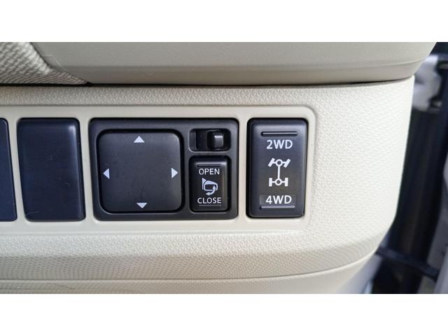 マーチ １４ｃ－ｆｏｕｒ　Ｖセレクション　４ＷＤ　社外アルミ　冬タイヤ付スマートキー　純正オーディオ　ＣＤ　ＡＭ／ＦＭ（49枚目）