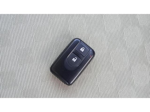 マーチ １４ｃ－ｆｏｕｒ　Ｖセレクション　４ＷＤ　社外アルミ　冬タイヤ付スマートキー　純正オーディオ　ＣＤ　ＡＭ／ＦＭ（51枚目）